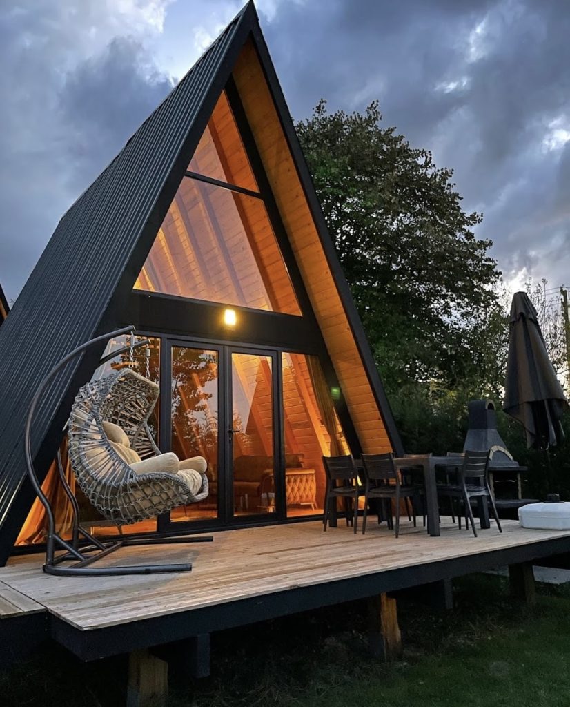 Şıklığın ve Konforun Buluştuğu Modern Bungalow Evler